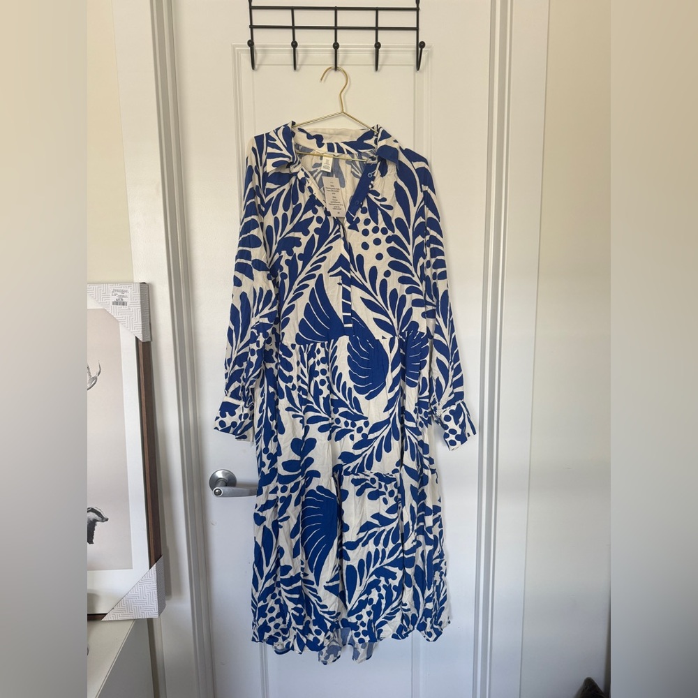 NWT H&M Blue and White Patterned Maxi Dress - Picture 3 of 5